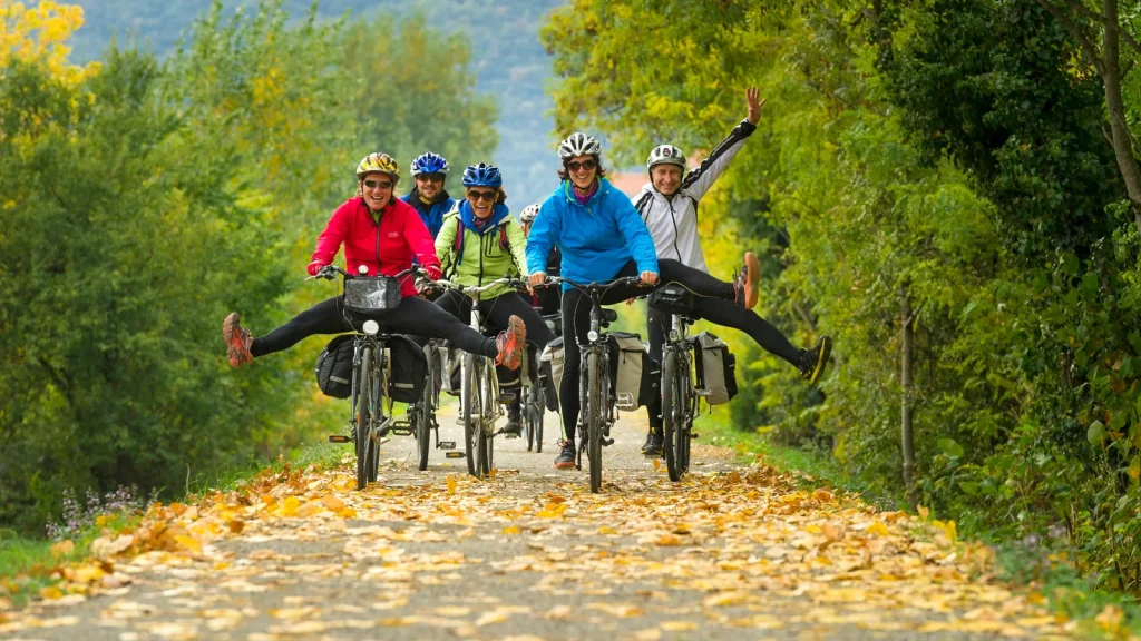 Joyfull group on bike, on the ViaRhôna, in autumn